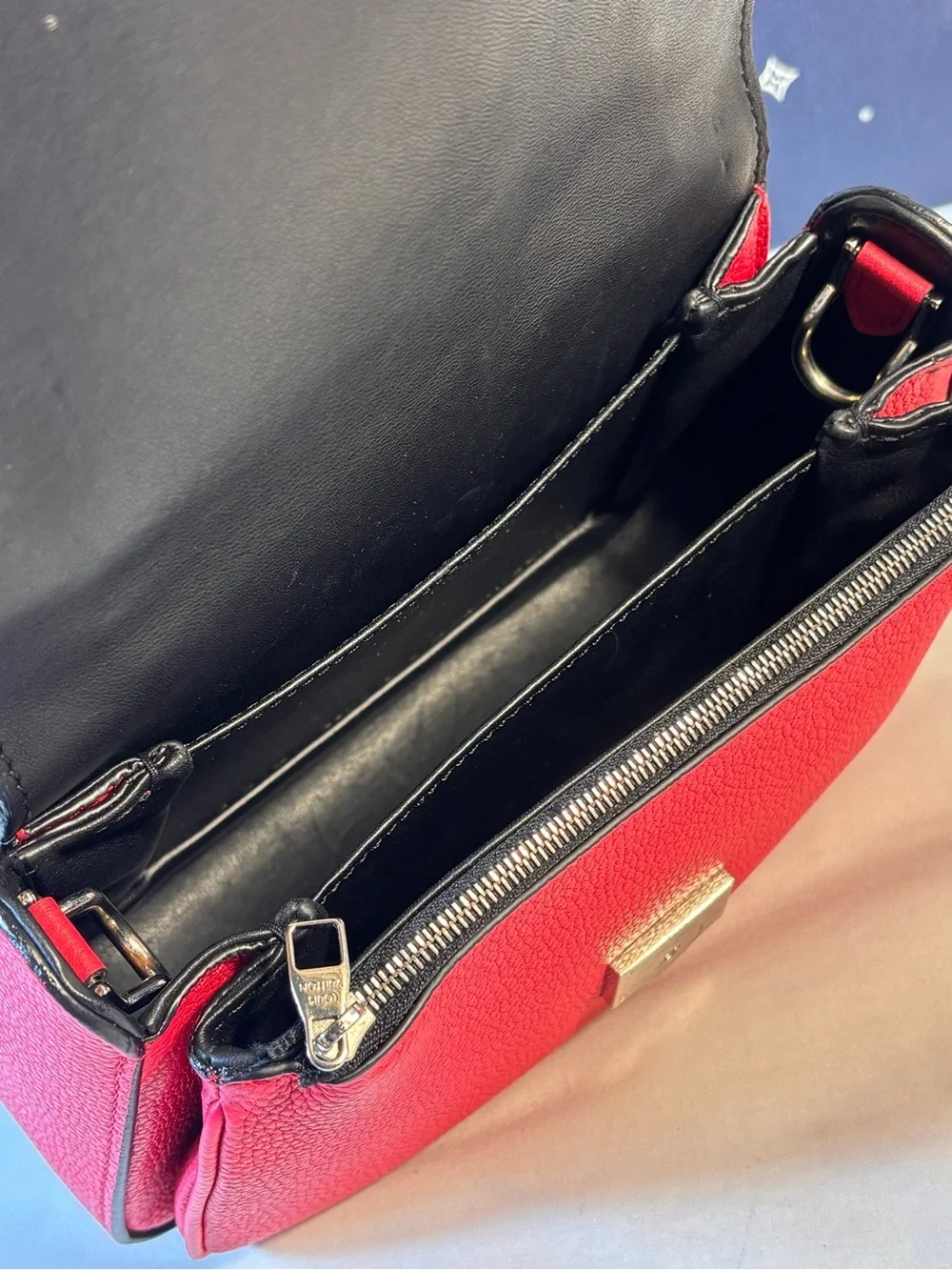 Louis Vuitton Neo Vivienne Fuchsia